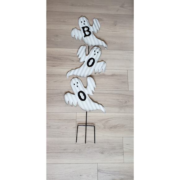 Retro BOO Ghosts Metal Halloween Yard Stake Rustic Farmhouse Outdoor Decor - Picture 1 of 6